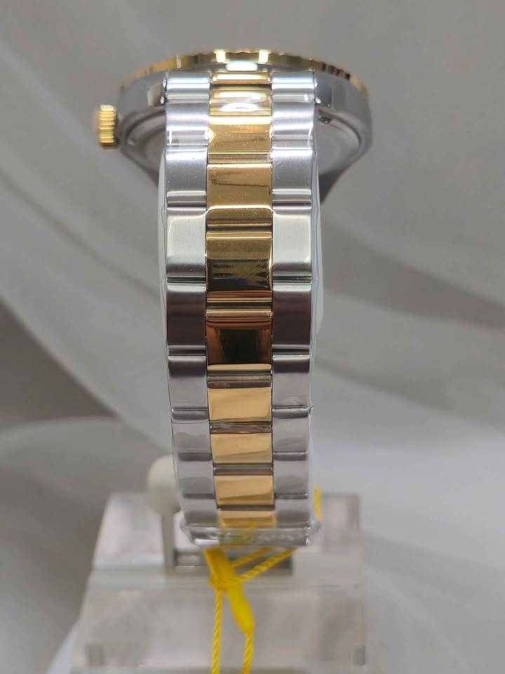 Invicta Specialty Westbridge Men's Watch w/ Mother of Pearl Dial - 43mm, Gold, Steel - Imagen 4